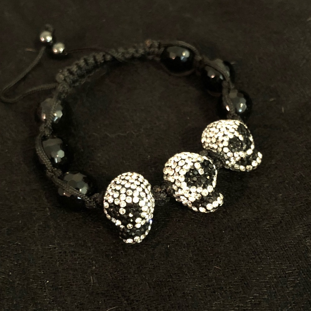 NWOT Crystal Skull Shambala Bracelet